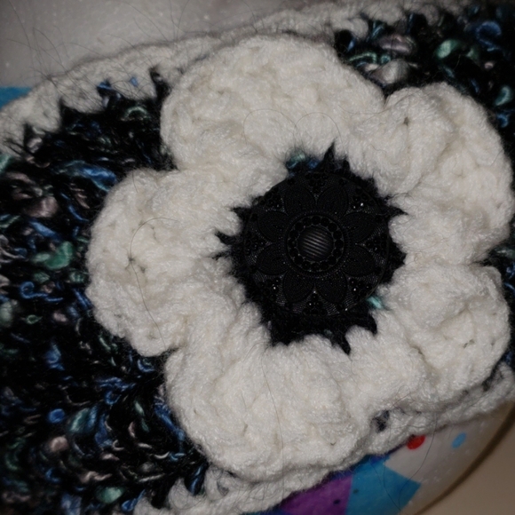 HeadBand HandMade with Flower and Button - Picture 3 of 7